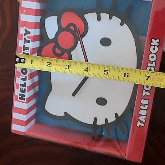 🎀Hello Kitty Table Top Clock - Picture 5 of 5